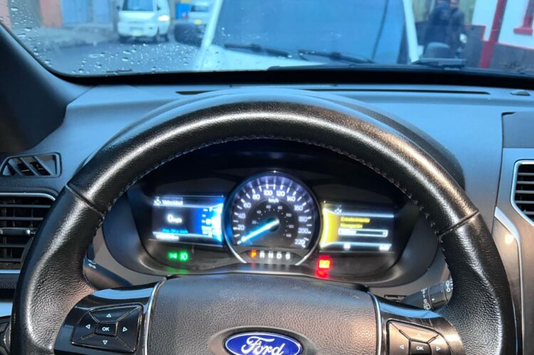 Cerrajería automotriz Llaves con chip Servicios de cerrajería de emergencia Reprogramación de llaves Cerraduras electrónicas para autos Llaves inteligentes para vehículos Reemplazo de llaves automotrices Apertura de coches sin llave